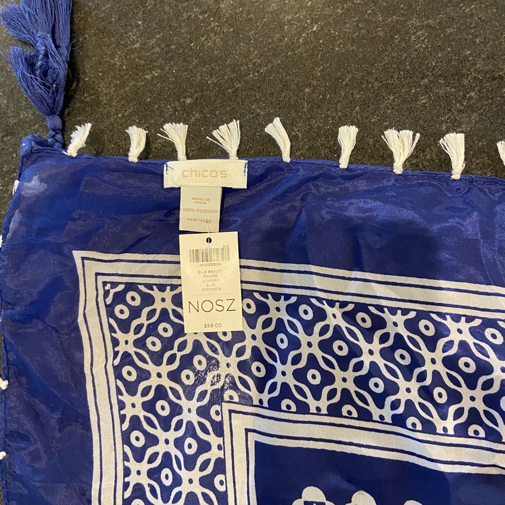 Beautiful Chicos brand scarf